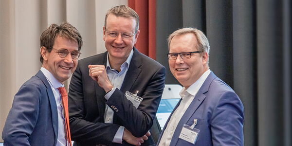 f.l.t.r..: Leon Struijk (CCO), Martin Müller-Elschner (CEO und CFO), Matthias Rust (CTO)